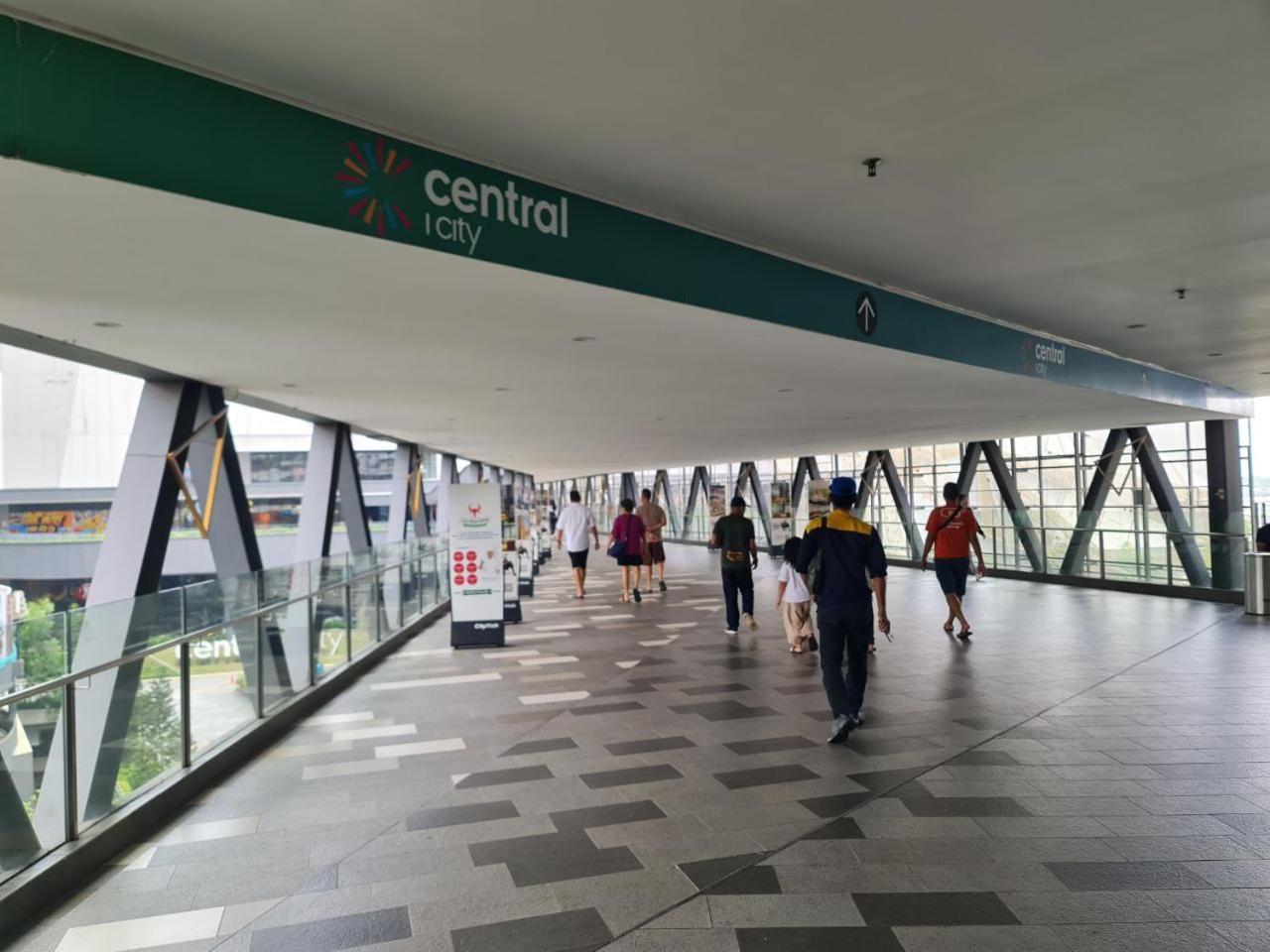 שאה אלאם 2-5Pax 1R1B Premium Suite, Opposite I-City Shopping Mall, Free Wifi 55" Smart Tv מראה חיצוני תמונה